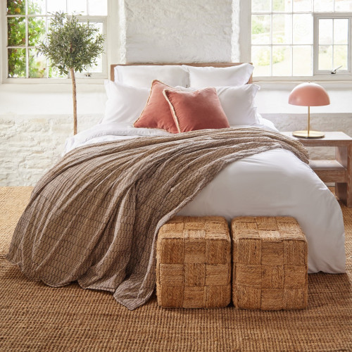 Box Leaf Print Bedspread