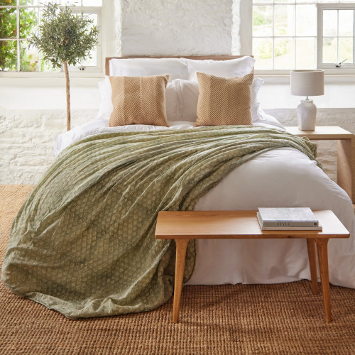 Petal Print Bedspread