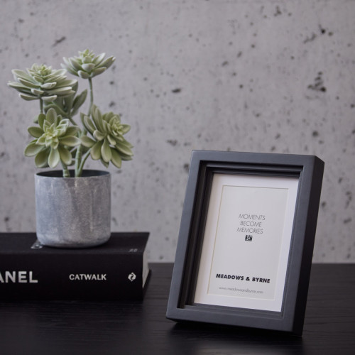 Staggered Black Photo Frame 4X6