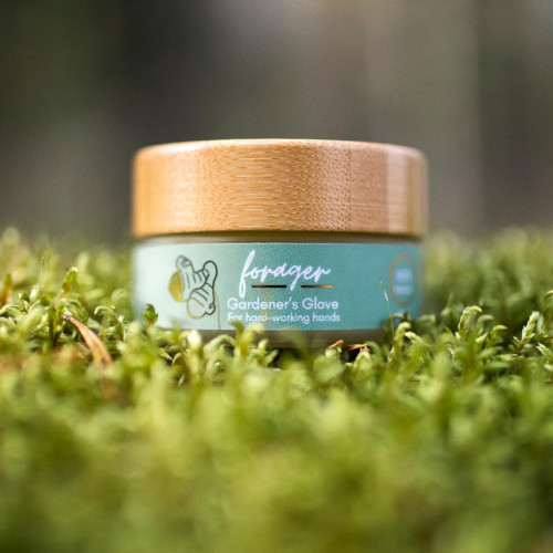 natural hand balm made from vitamin E and essential oils for rough skin, relieve tightness and restore moisture.