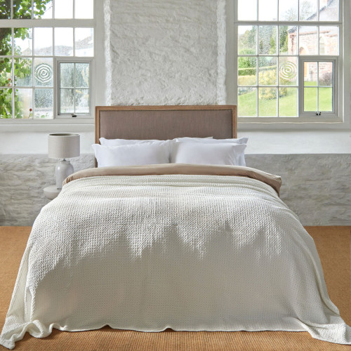 Tara Textured White Bedspread