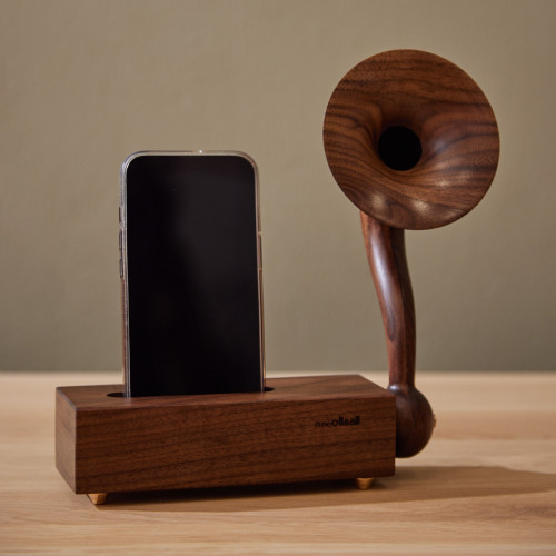 Wooden Trumpet Amplifier in Walnut 